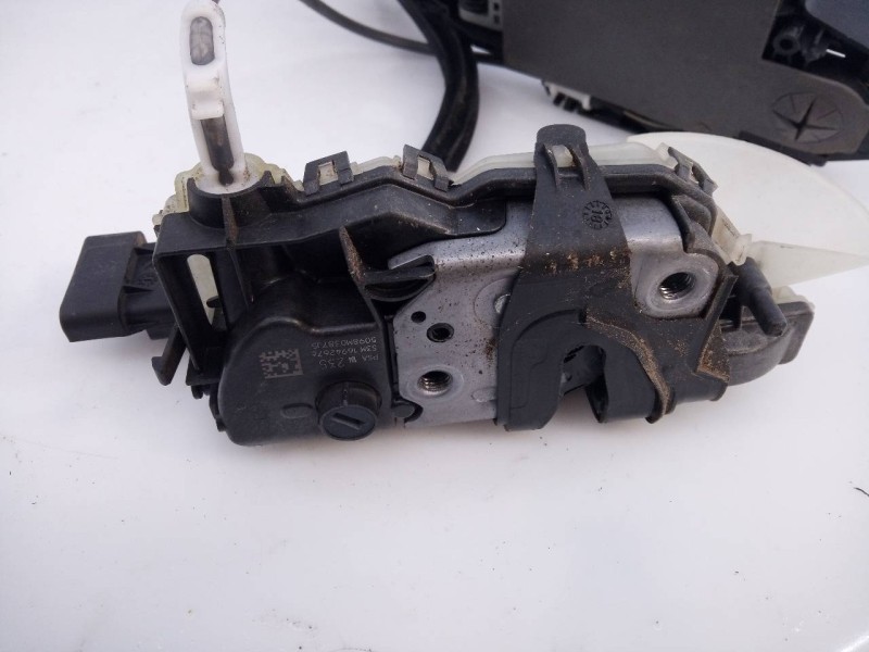 Recambio de cerradura puerta delantera izquierda para peugeot 3008 gt referencia OEM IAM   E1-A4-6-1