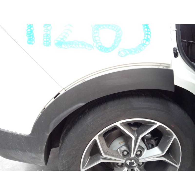 Recambio de aletin trasero derecho para ssangyong korando crystal 4x2 referencia OEM IAM   