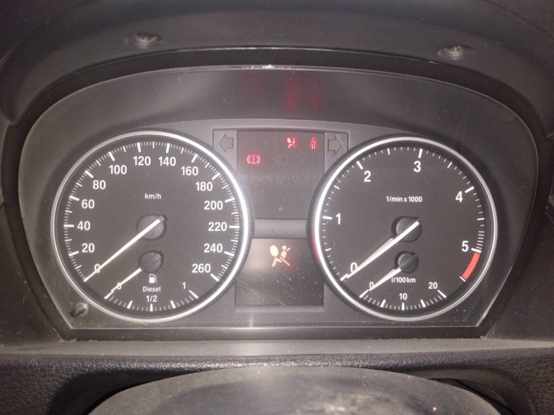Recambio de cuadro instrumentos para bmw x1 (e84) sdrive 18d referencia OEM IAM 924234601 2156801 E3-A2-35-4