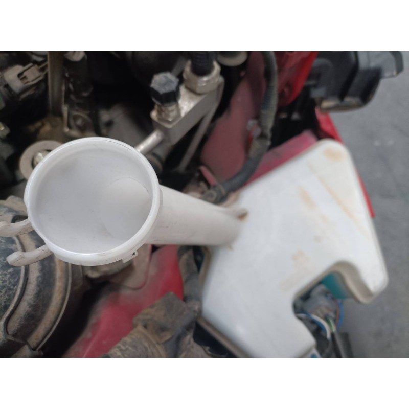 Recambio de deposito limpia para toyota yaris hybrid active referencia OEM IAM   
