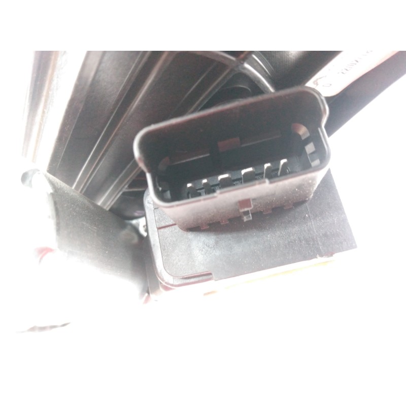 Recambio de elevalunas trasero derecho para peugeot 3008 gt referencia OEM IAM 9810488480  E1-B3-32-1