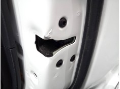 CERRADURA PUERTA TRASERA DERECHA 