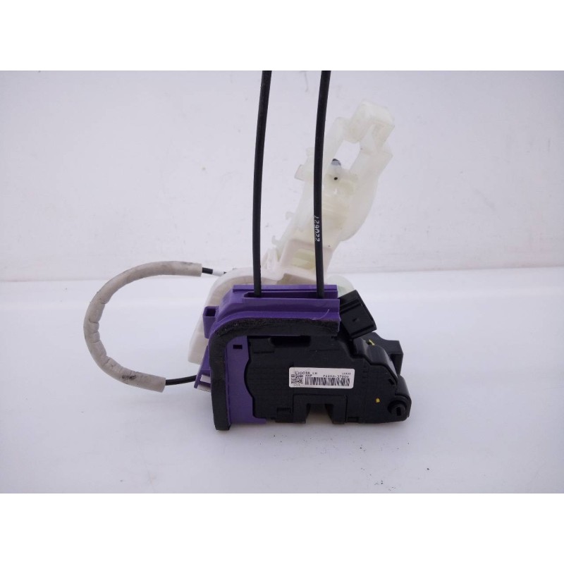 Recambio de cerradura puerta trasera izquierda para ssangyong korando crystal 4x2 referencia OEM IAM 7131037000  E1-B3-48-1