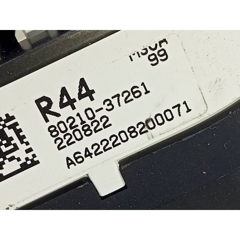 Recambio de cuadro instrumentos para ssangyong korando crystal 4x2 referencia OEM IAM 8021037261  E3-A3-18-2