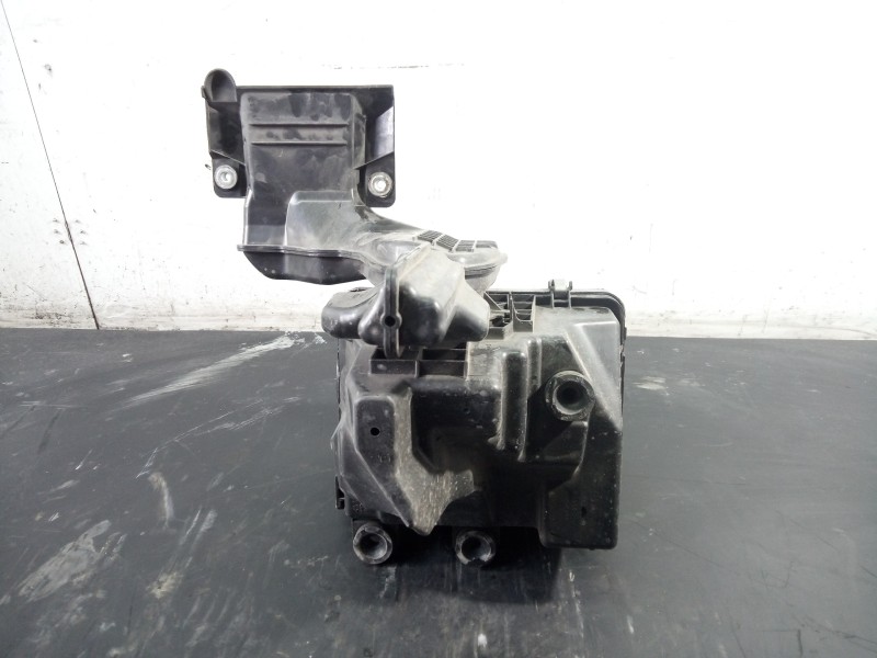 Recambio de filtro aire para mazda 3 lim. () evolution referencia OEM IAM   P2-B3-3