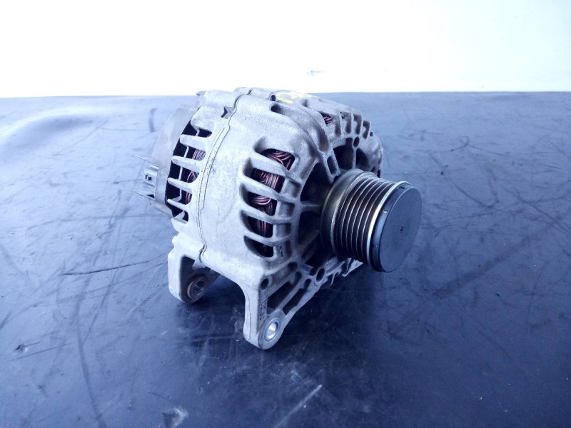 Recambio de alternador para renault clio iv limited referencia OEM IAM 231001318R 2116103305 P3-B5-4-2