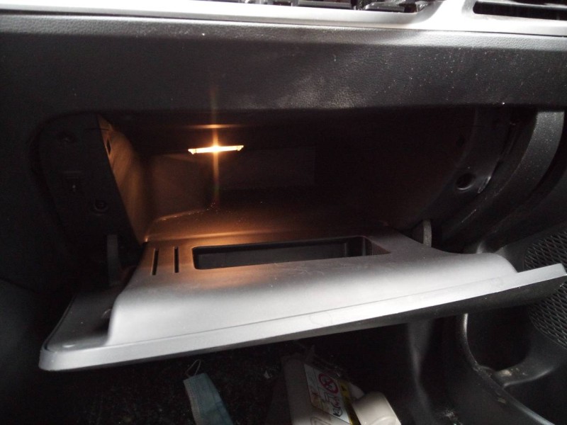 Recambio de guantera para ssangyong korando crystal 4x2 referencia OEM IAM   