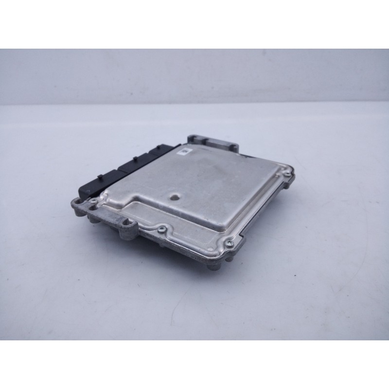 Recambio de centralita motor uce para renault clio iv limited referencia OEM IAM 237106319R 0281032811 E2-A1-30-7
