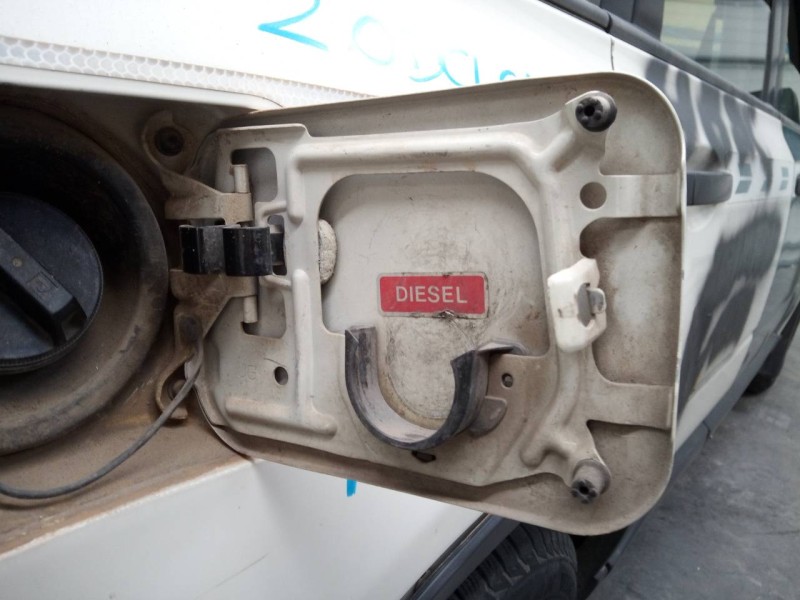 Recambio de tapa exterior combustible para nissan x-trail (t31) se referencia OEM IAM   