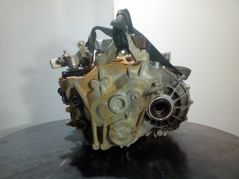 Recambio de caja cambios para mazda 5 berl. (cr) 2.0 crtd active+ (105kw) referencia OEM IAM A6X26555  M1-A3-23