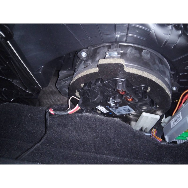 Recambio de ventilador calefaccion para bmw serie 5 berlina (g30) 520d sport line referencia OEM IAM F011500123  