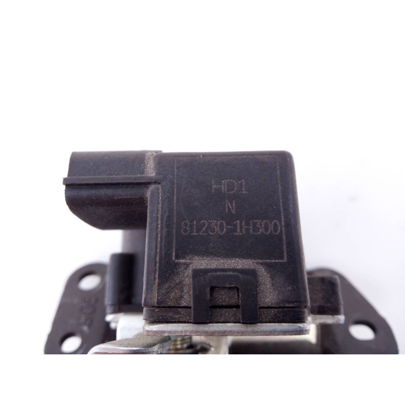 Recambio de cerradura maletero / porton para hyundai ix35 style 2wd referencia OEM IAM 812301H300  E2-B5-33-2