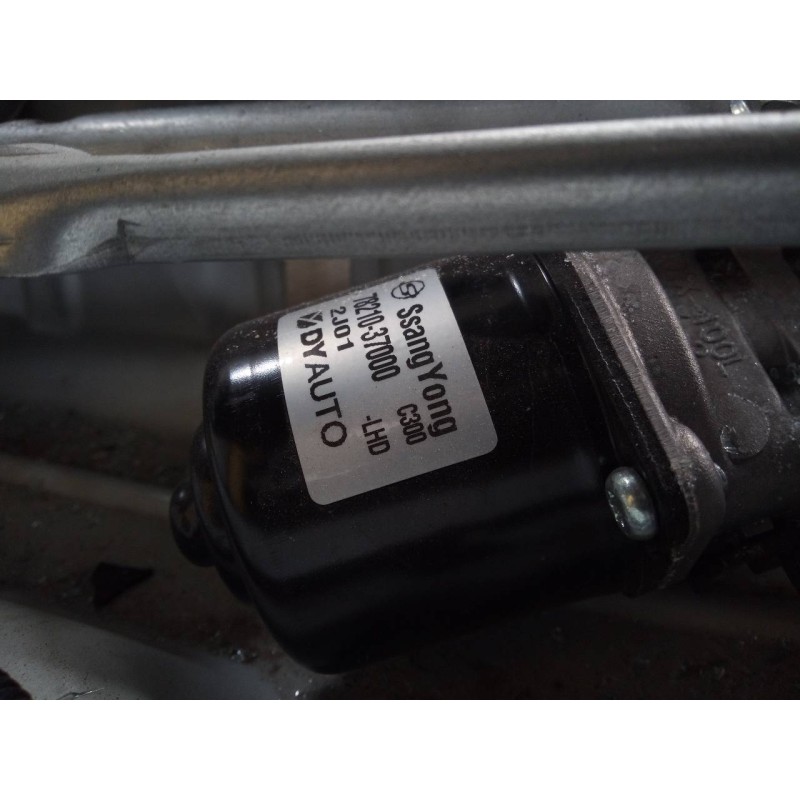 Recambio de motor limpia delantero para ssangyong korando crystal 4x2 referencia OEM IAM 7821037000  