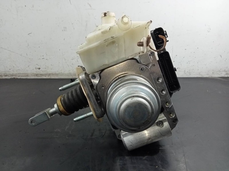 Recambio de abs para mazda cx-30 selection 2wd referencia OEM IAM DFR5439A0B  P3-B8-23-5
