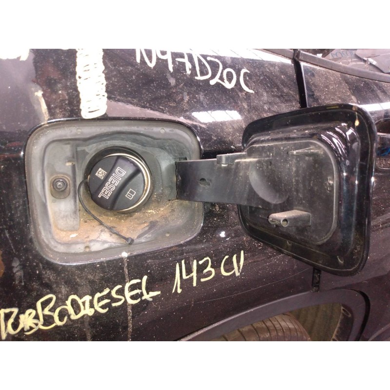 Recambio de tapa exterior combustible para bmw x1 (e84) sdrive 18d referencia OEM IAM   