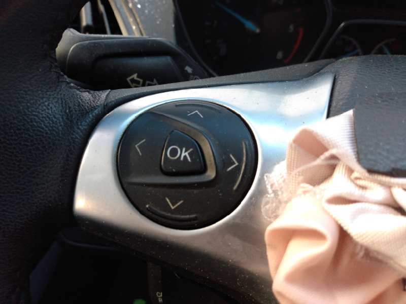 Recambio de volante para ford kuga (cbs) trend referencia OEM IAM 1865411  