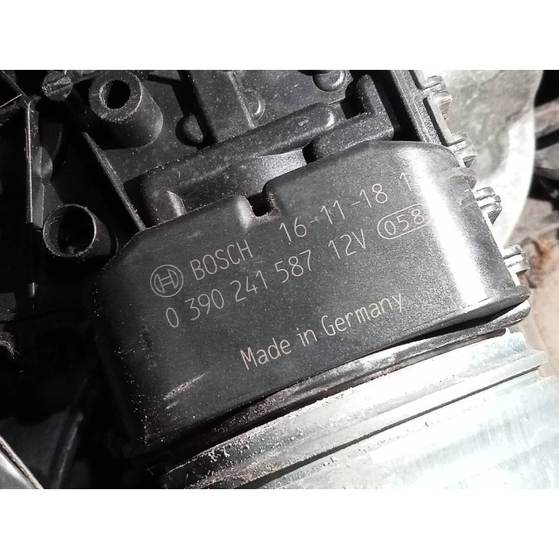 Recambio de motor limpia delantero para peugeot 308 active referencia OEM IAM 0390241587  