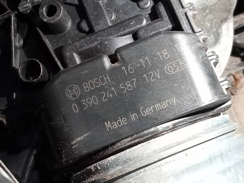 Recambio de motor limpia delantero para peugeot 308 active referencia OEM IAM 0390241587  