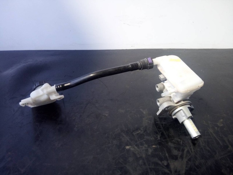 Recambio de bomba freno para ford fiesta (ccn) trend referencia OEM IAM A0310503  P3-B9-13-1