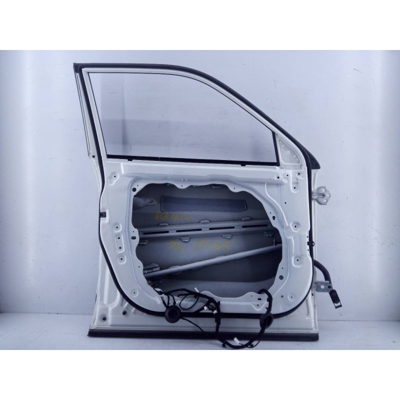 Recambio de puerta delantera izquierda para ssangyong korando crystal 4x2 referencia OEM IAM   E4-B4-13