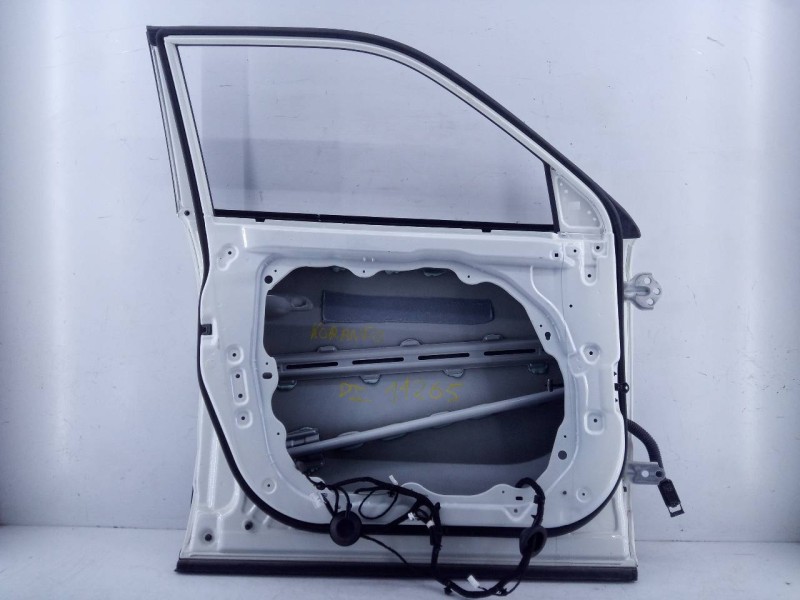 Recambio de puerta delantera izquierda para ssangyong korando crystal 4x2 referencia OEM IAM   E4-B4-13