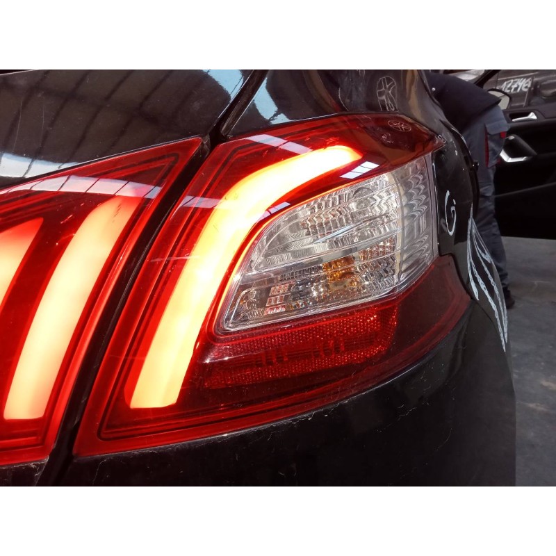 Recambio de piloto trasero derecho para peugeot 308 active referencia OEM IAM   