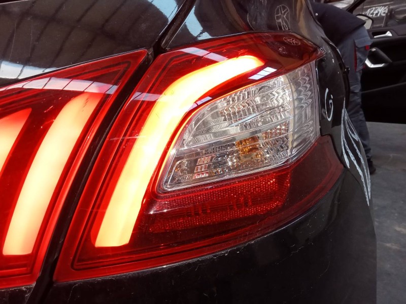 Recambio de piloto trasero derecho para peugeot 308 active referencia OEM IAM   