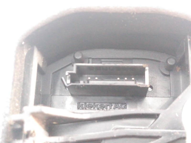 Recambio de cerradura puerta trasera derecha para bmw x5 (e70) xdrive30d referencia OEM IAM   E1-A3-32-2