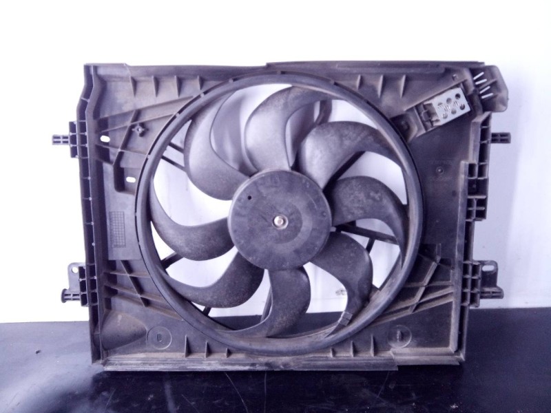Recambio de electroventilador para renault clio iv limited referencia OEM IAM 214818009R  P2-A10-4