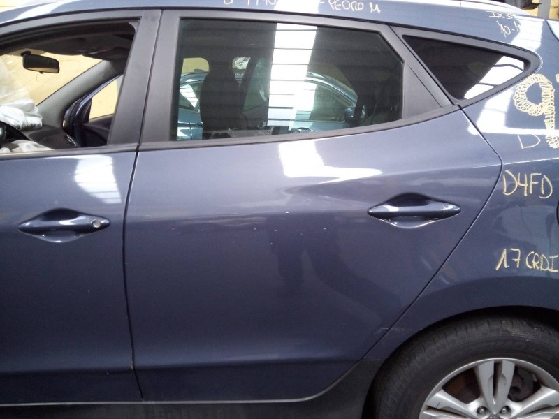 Recambio de puerta trasera izquierda para hyundai ix35 style 2wd referencia OEM IAM   