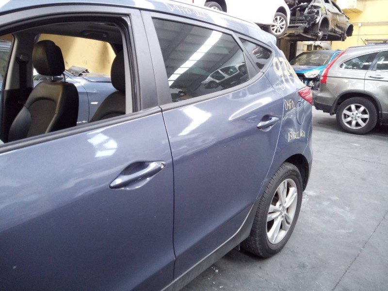 Recambio de puerta trasera izquierda para hyundai ix35 style 2wd referencia OEM IAM   