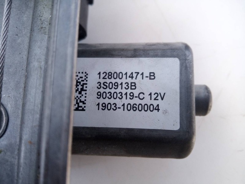 Recambio de elevalunas trasero derecho para renault clio iv limited referencia OEM IAM 128001471B 9030319C E1-A1-32-2