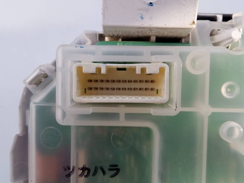 Recambio de cuadro instrumentos para mazda 3 lim. () evolution referencia OEM IAM H4BHS2F  E3-B5-29-3