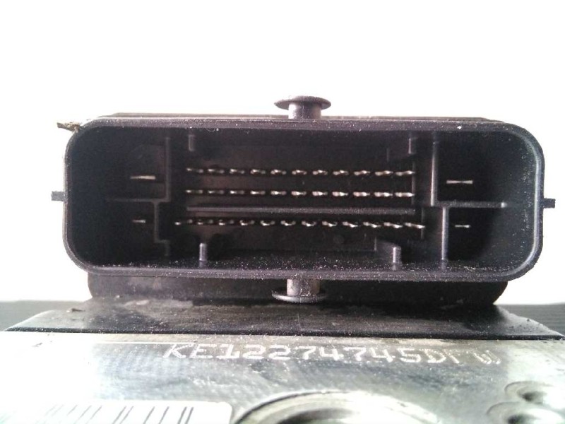 Recambio de abs para volkswagen passat variant (365) edition bluemotion referencia OEM IAM 3AA614109AA NA6271664 P3-A8-4-2