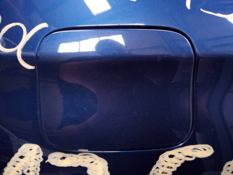 Recambio de tapa exterior combustible para bmw x1 (e84) sdrive 18d referencia OEM IAM   