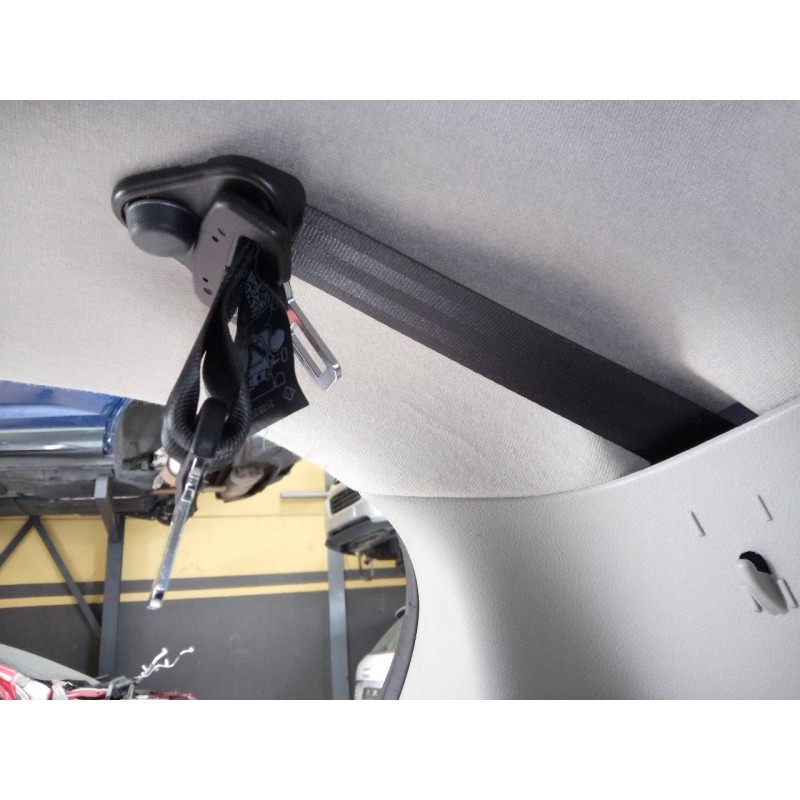 Recambio de cinturon seguridad trasero central para dacia sandero stepway comfort referencia OEM IAM   