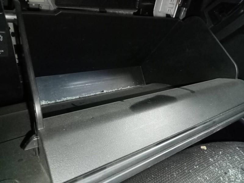 Recambio de guantera para mazda cx-30 selection 2wd referencia OEM IAM   