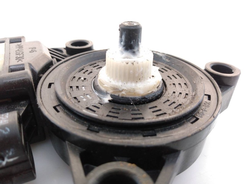 Recambio de motor elevalunas trasero izquierdo para kia sportage drive 2wd referencia OEM IAM 83450F1000  E2-B5-15-2