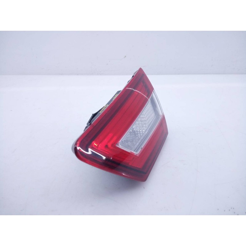 Recambio de piloto trasero derecho porton para renault clio iv limited referencia OEM IAM   E1-A1-27-1