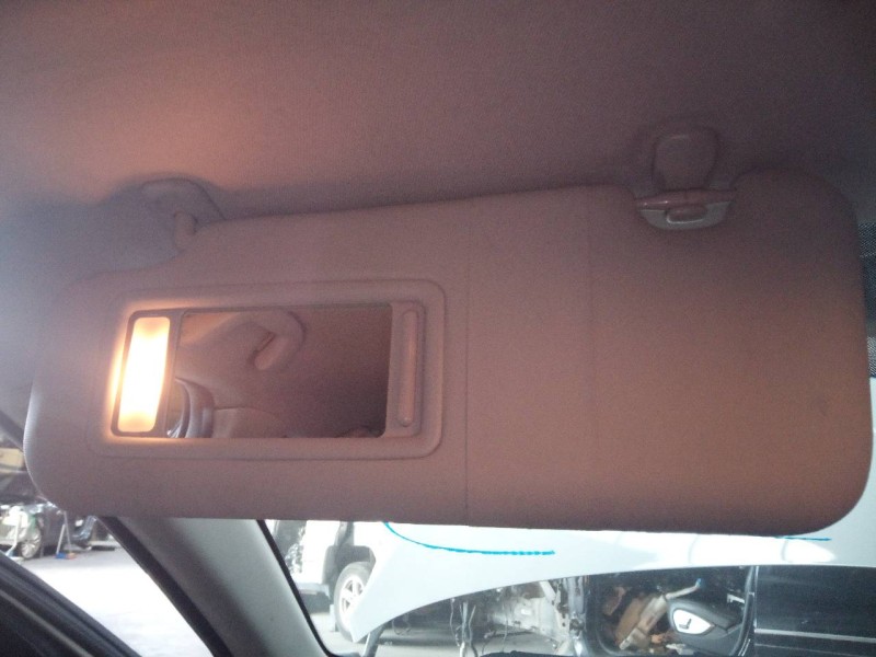 Recambio de parasol izquierdo para mazda 3 lim. () evolution referencia OEM IAM   E2-A2-53-2