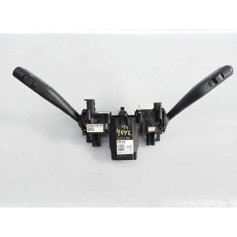 Recambio de mando intermitentes para seat leon (1p1) reference copa referencia OEM IAM 5K0953521  E2-A1-3-8