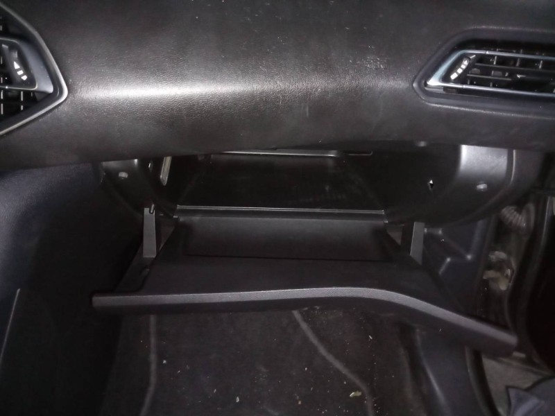 Recambio de guantera para peugeot 308 active referencia OEM IAM   