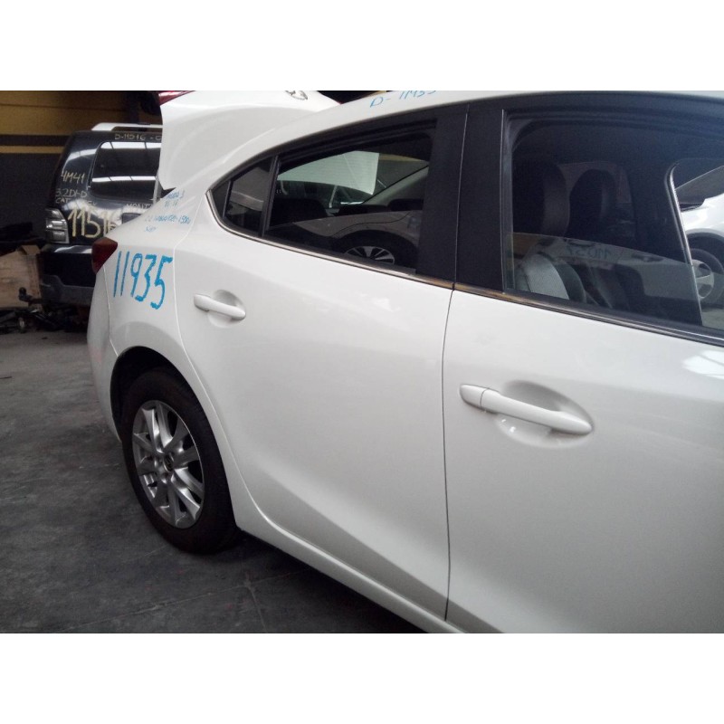Recambio de puerta trasera derecha para mazda 3 lim. () evolution referencia OEM IAM   