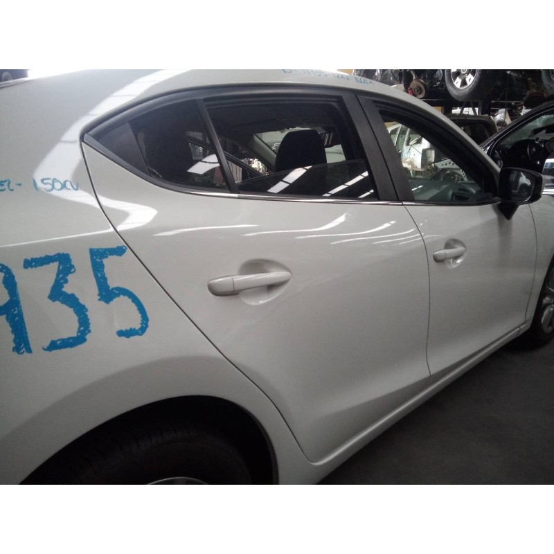 Recambio de puerta trasera derecha para mazda 3 lim. () evolution referencia OEM IAM   