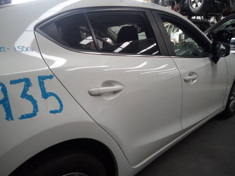 Recambio de puerta trasera derecha para mazda 3 lim. () evolution referencia OEM IAM   