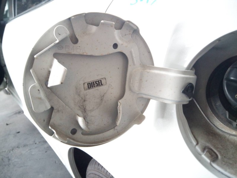 Recambio de tapa exterior combustible para mazda 3 lim. () evolution referencia OEM IAM   