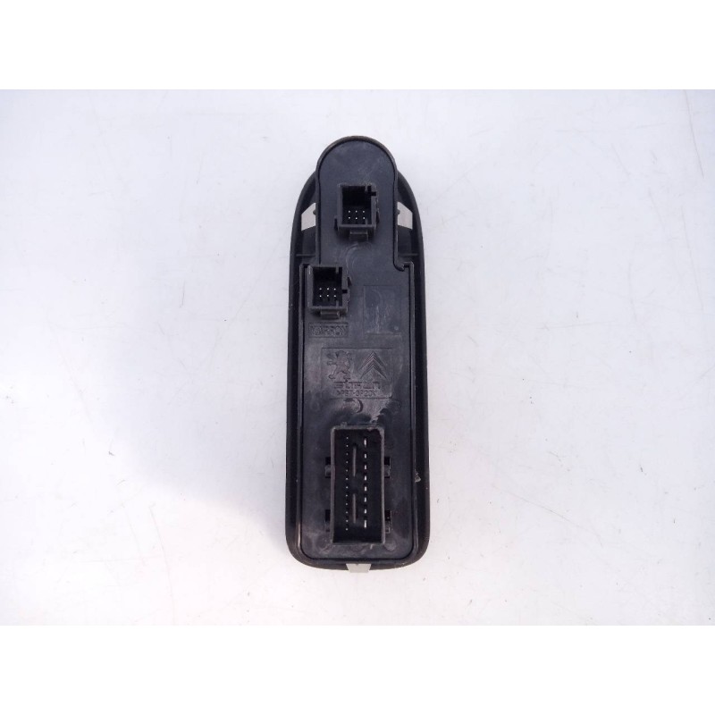 Recambio de mando elevalunas delantero izquierdo para peugeot 508 allure hybrid4 referencia OEM IAM 98026370ZD  E3-B2-25-3