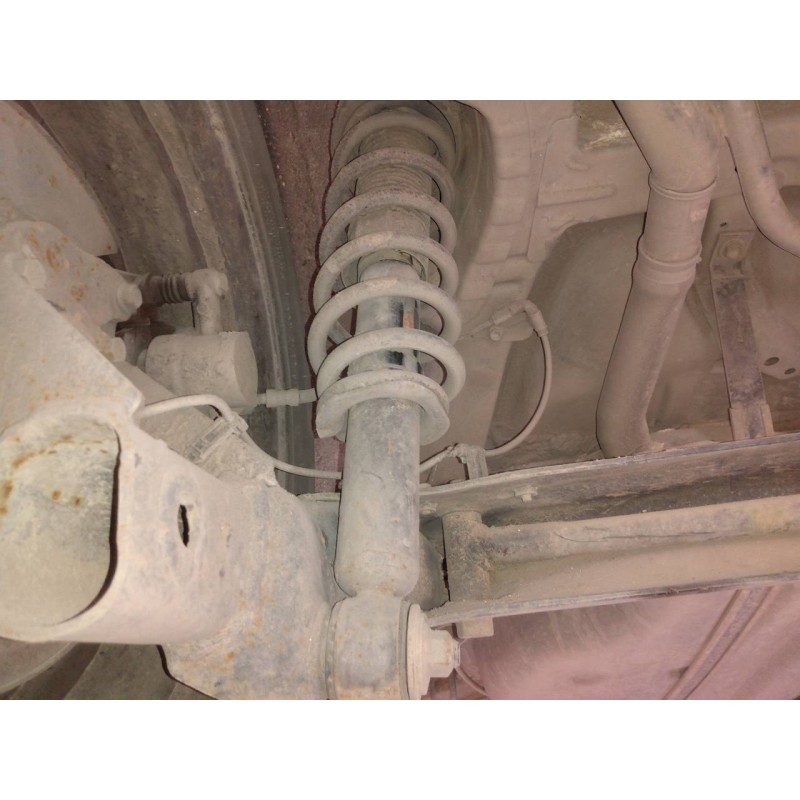 Recambio de amortiguador trasero izquierdo para toyota corolla verso (r1) 2.0 d-4d luna referencia OEM IAM   