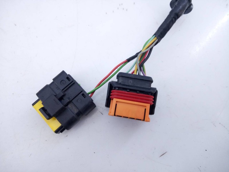 Recambio de retrovisor izquierdo electrico para peugeot 508 allure hybrid4 referencia OEM IAM 0210132  E1-A4-23-2