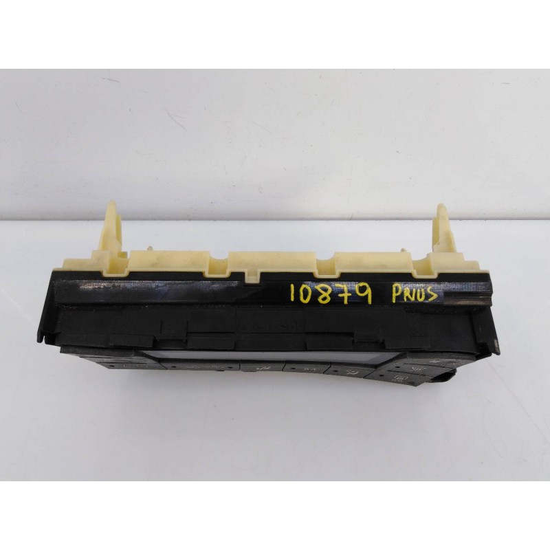 Recambio de mando climatizador para toyota prius (nhw30) plug-in hybrid advance referencia OEM IAM 7063Z24 5590047071 E2-A2-49-2